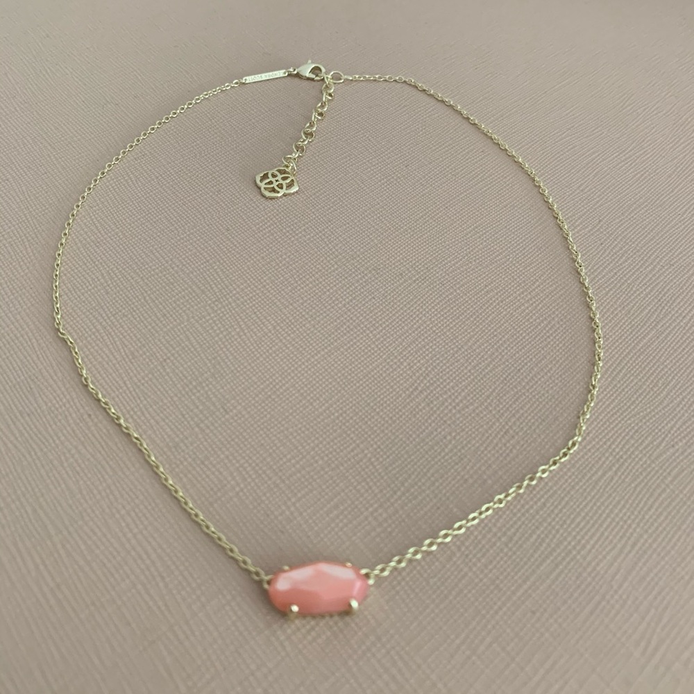 NWOT Kendra Scott necklace